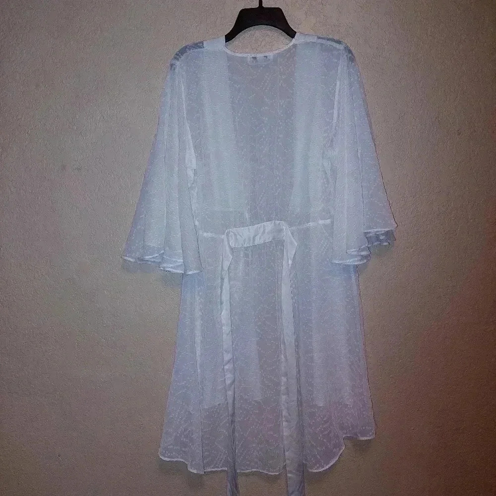 H By Halston White Sheer Robe Size L/XL  100% Polyester - Picture 3 of 11